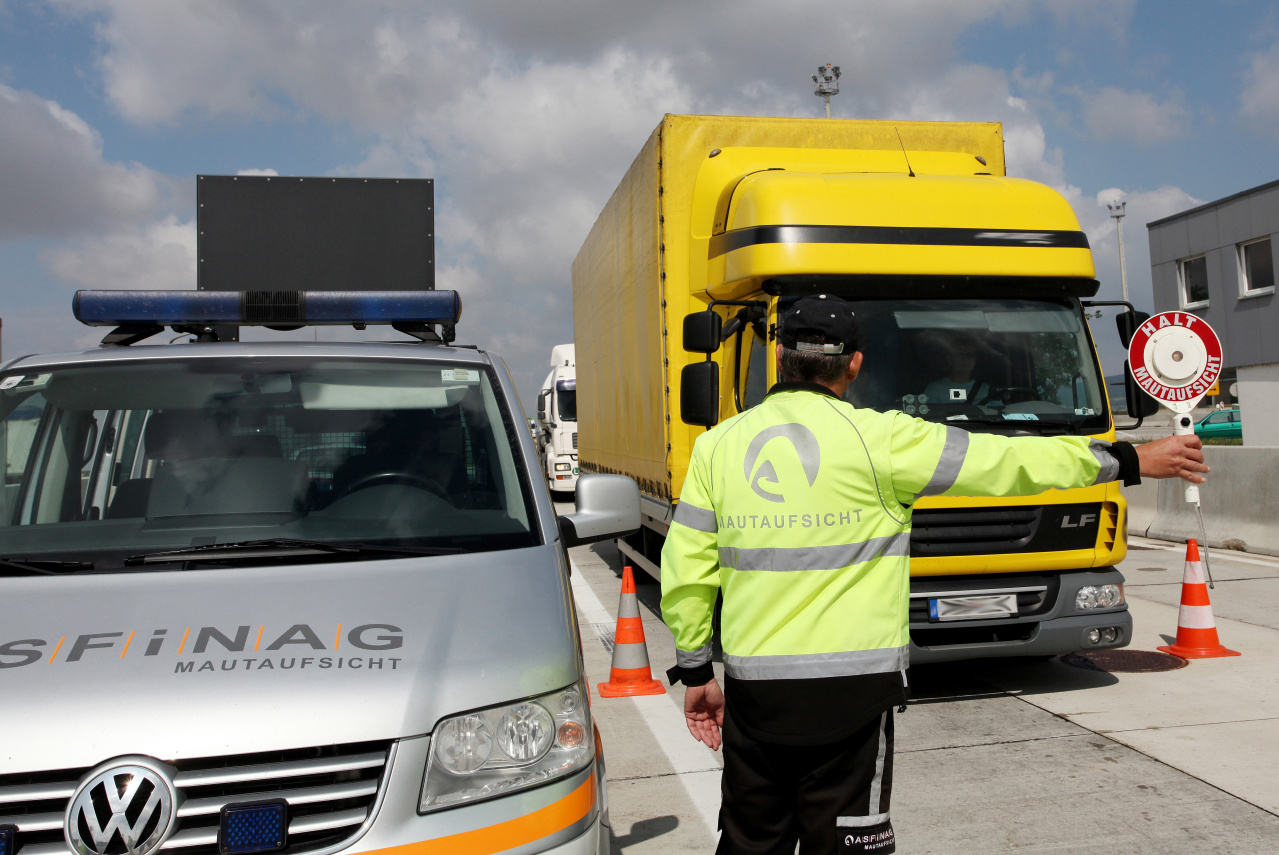 Mautkontrolle Lkw